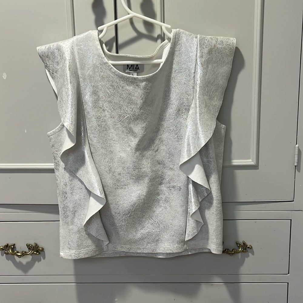 Youth Large white metallic top